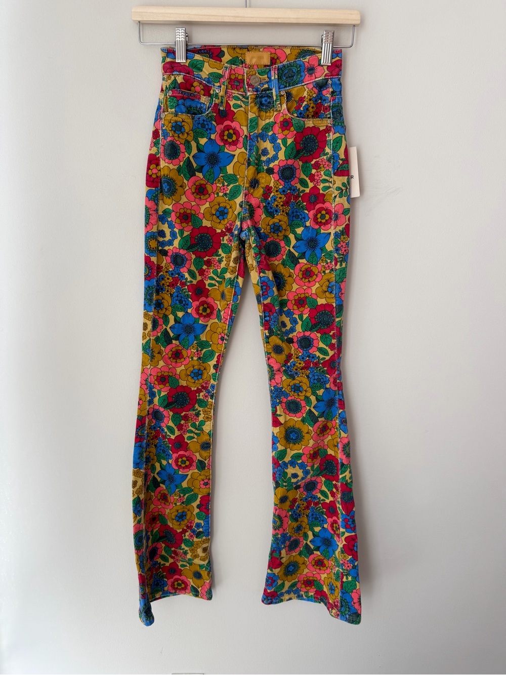 MOTHER The Weekender Skimp Mid-Rise
Flare Jeans NWT - Picture 5 of 7